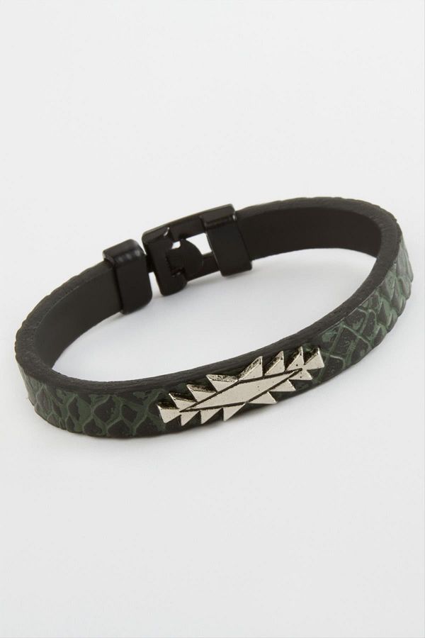 Bijuteri Net Star Quality Faux Leather Bracelet Stylish and Comfortable