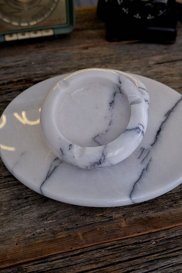 Voodo Concept-Lilac Marble Round Ashtray 1