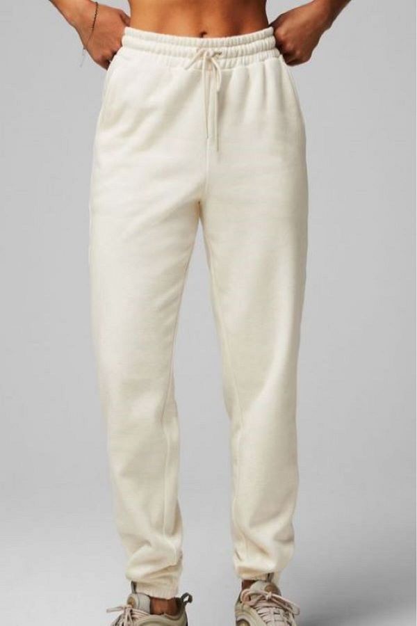 Cream colored sweatpants outlet