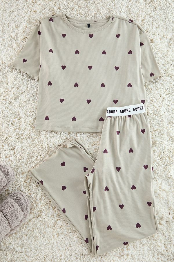 Trendyol Collection-Mintfarbenes, herzförmiges, elastisches, detailliertes, geripptes Pyjama-Set mit Slogan THMSS24PT00404 1