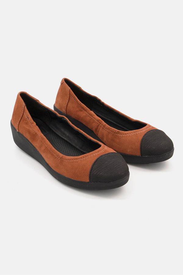 Suede fitflops top