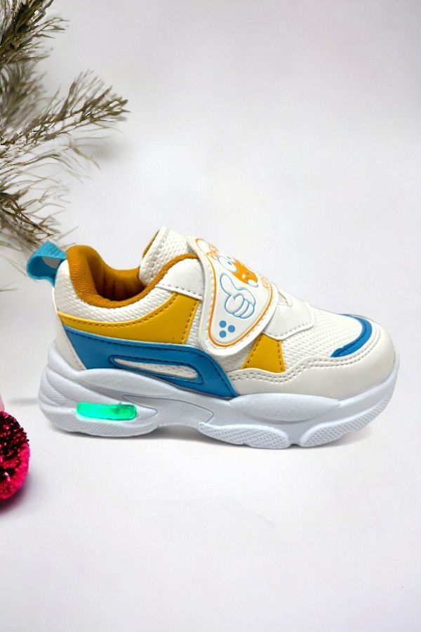 Ponchiq Memory Foam Based Lighted Baby Girl s Sports Sneakers Trendyol