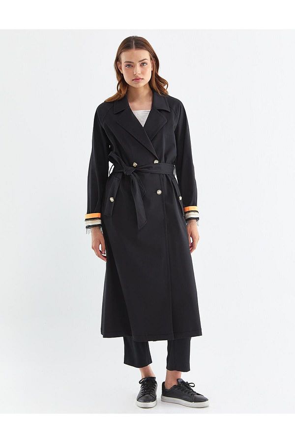 Lapel collar trench coat store