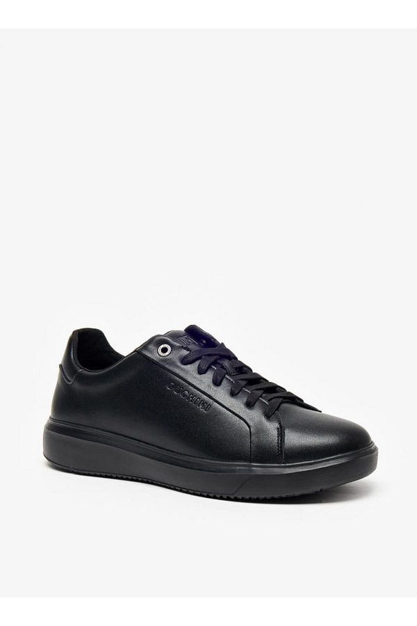 Duchini Men s Solid Lace Up Low Ankle Sneakers Trendyol