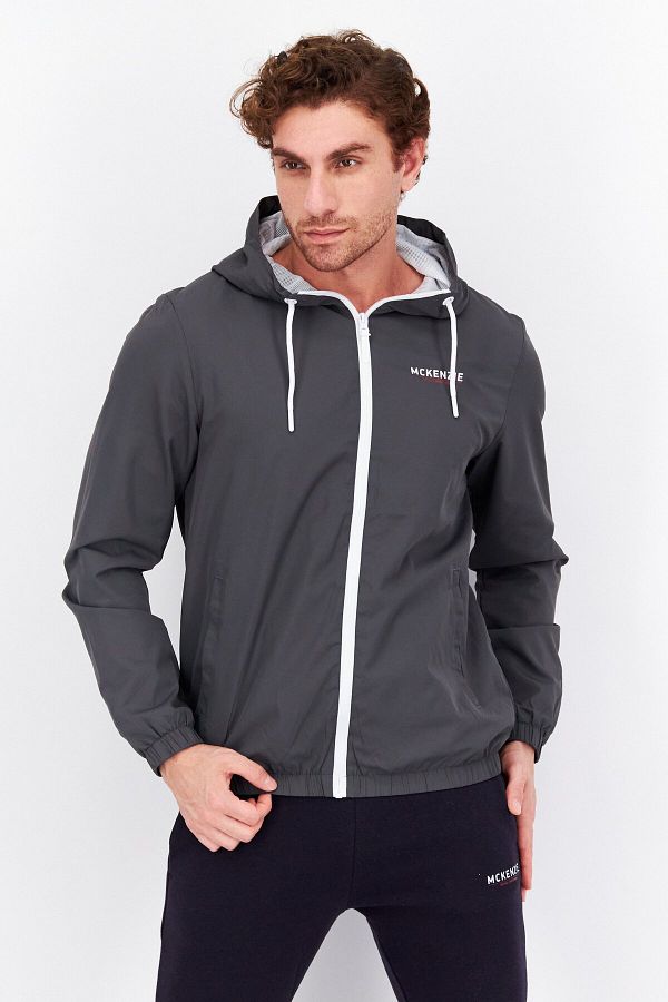 Mckenzie windbreaker online