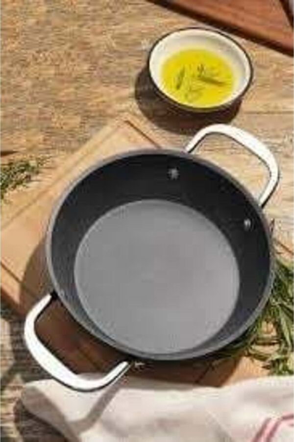 SAFLON-Sf7624tt Titanium Coated 24 Cm Saucepan 1