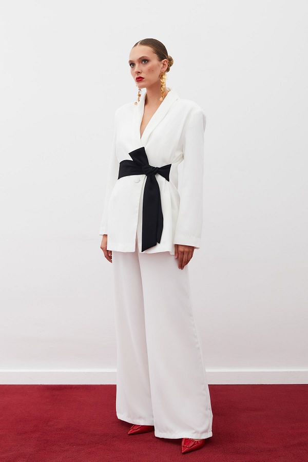 Sateen-Ecru Loose Crepe Trousers 1