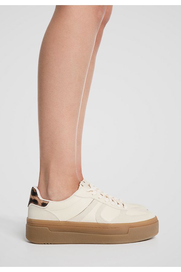Stradivarius-Flat Platform Sneakers 1