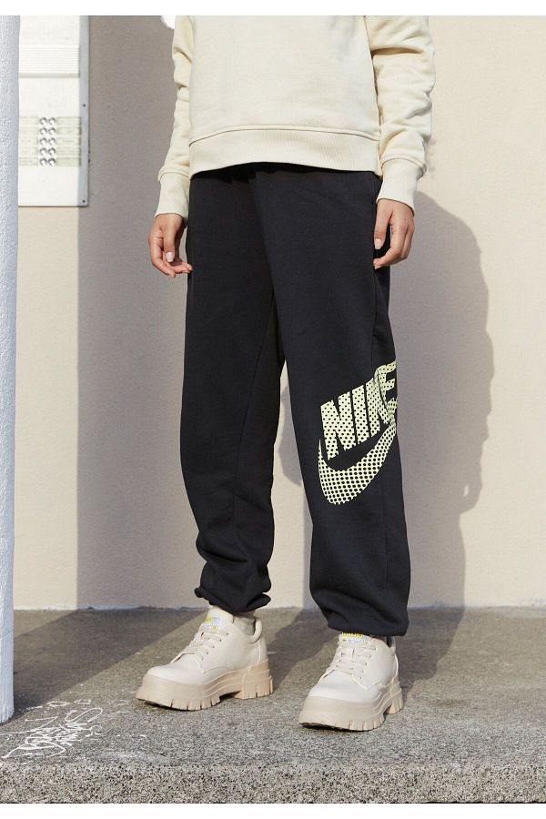 Nike graphic sweatpants online