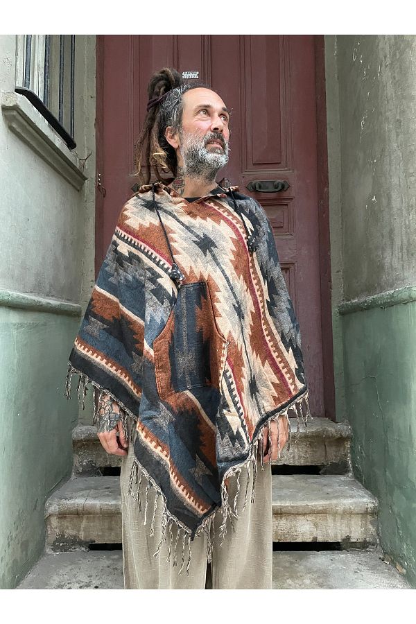 Winter poncho outfits discount