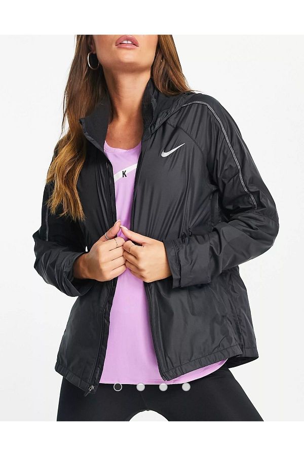 Nike shield jacket running hot sale