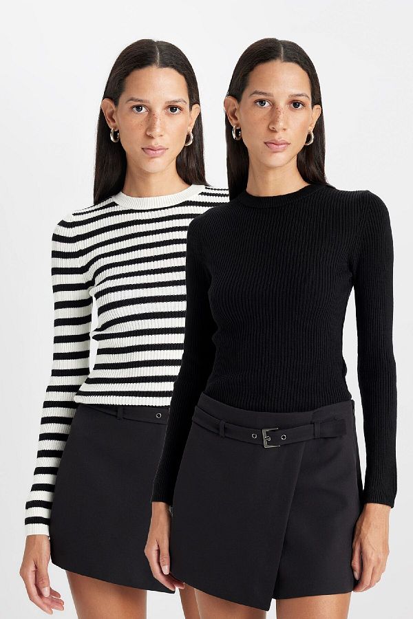 Fitted knitwear shop