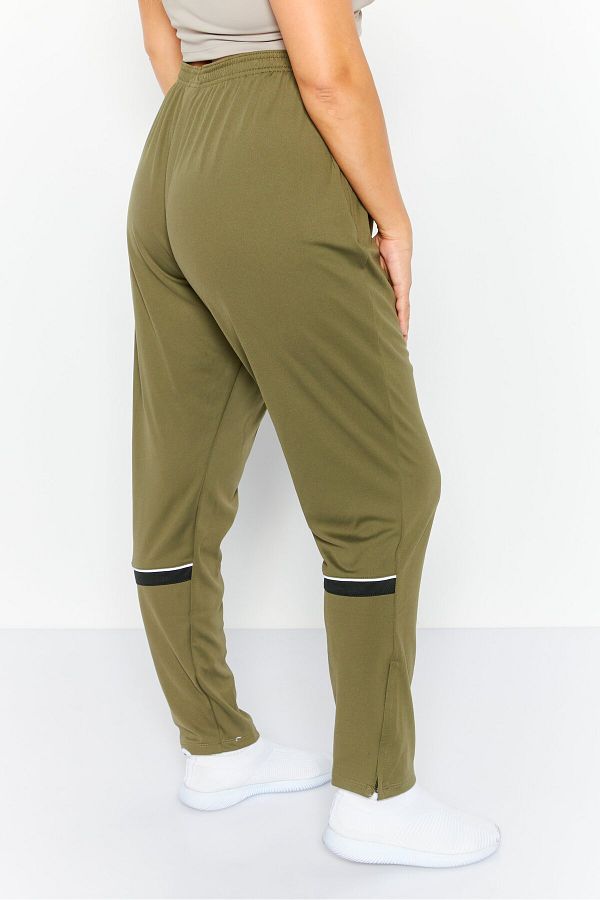 Nike olive track pants best sale