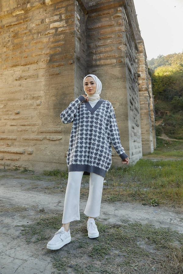 Houndstooth sweater sales