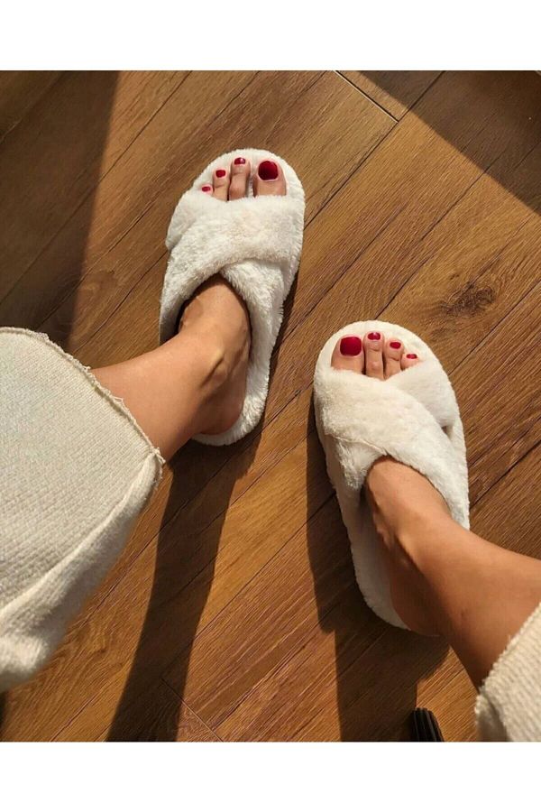 EDS Shoes-Fluffy Cross Furry House Slippers 1