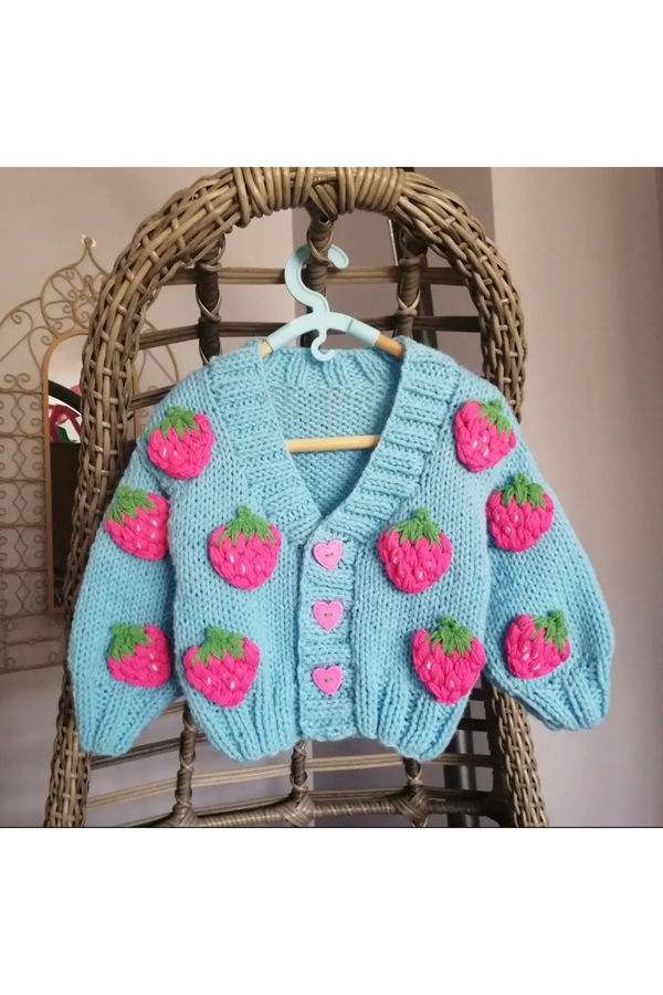 El örgüsü El Örgüsü Çilek Detaylı Kız Bebek ,Çocuk Hırkası