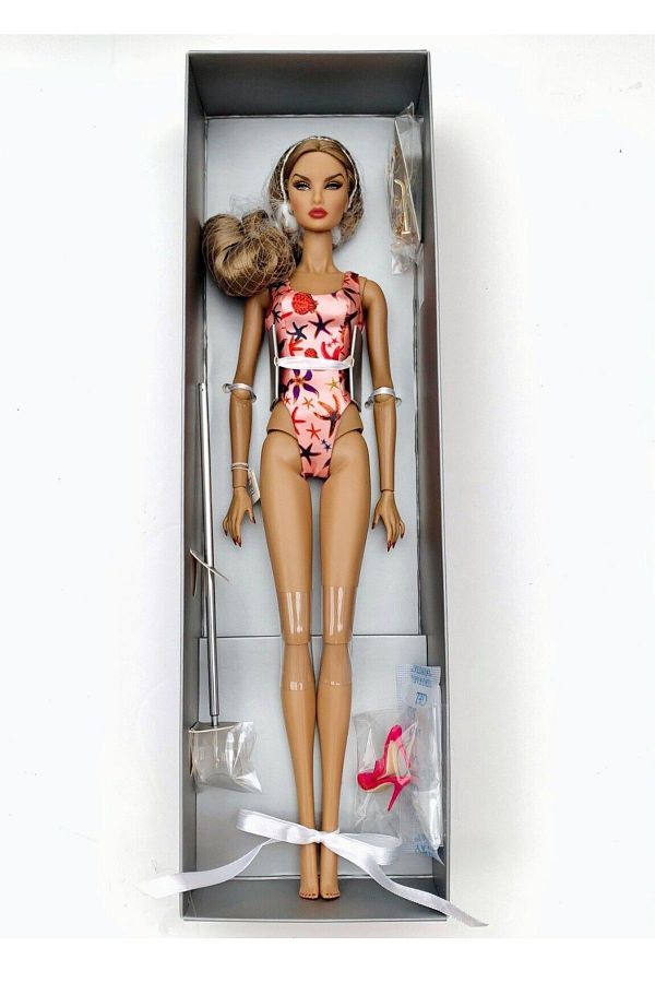 Barbie Integrity Toys Natalie Fatale Bombshell Trendyol