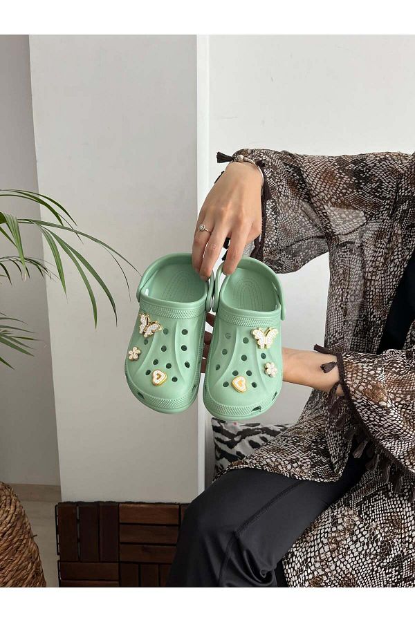 Behtah Kundura Girls Boys Kids 6 Pieces Cross Jibbitz Ornate Gift Closed Front Garden Pool Daily Sandals Slippers Trendyol