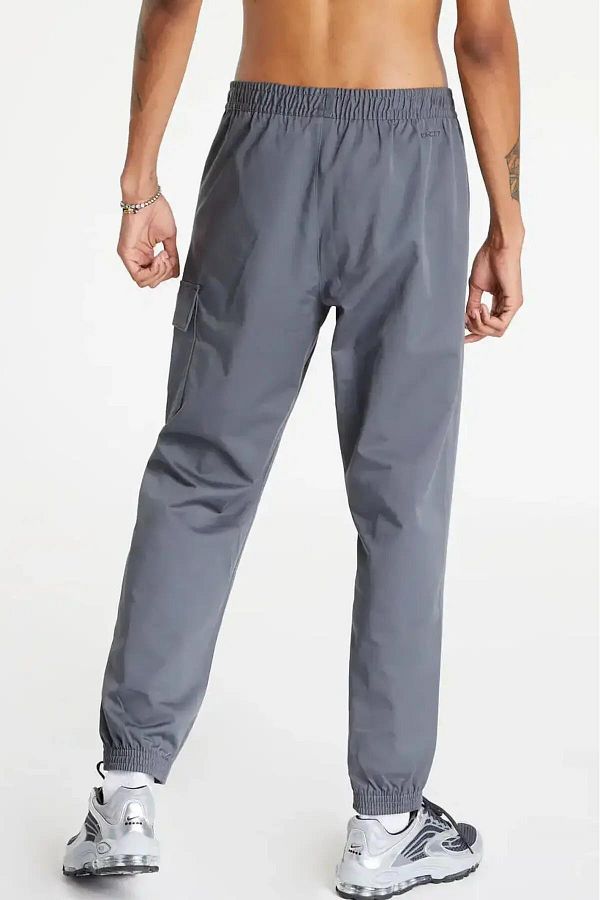 Nike sweatpants with cargo pockets outlet