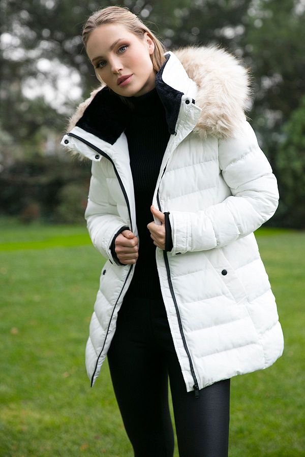 Feather collar jacket shop