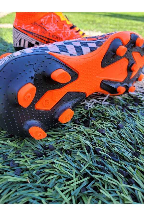 Lion Football Boots Artificial Glitter Socks Suitable for Field and Soil Use Trendyol