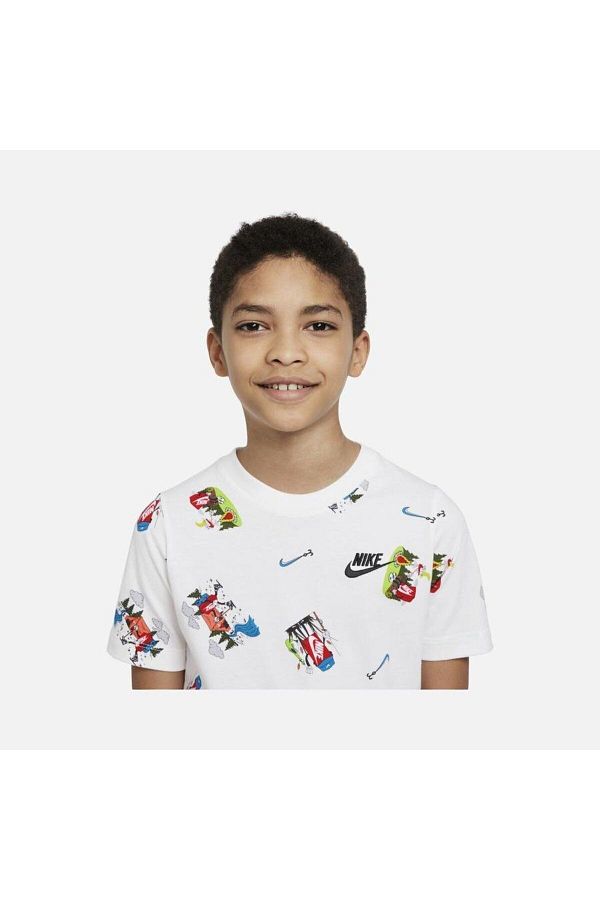 Nike Sportswear Boxy Graphic Short Sleeve Boys Children s T shirt Trendyol