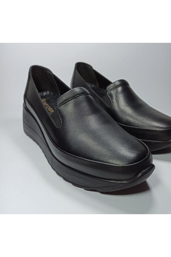 KLC-Genuine Leather Women's Shoes - Comfortable Casual Model, Black Color 1