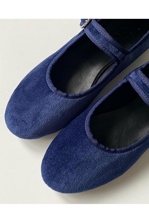 Blue velvet ballet flats store