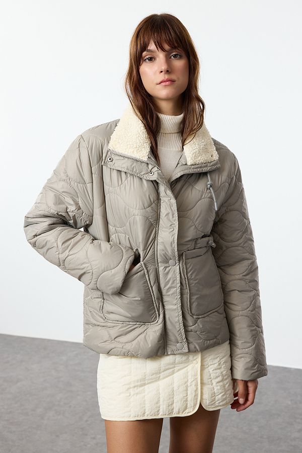 Trendyol Collection-Szürke, állógallérral steppelt kabát - normál szabású TWOAW25MO00175 1