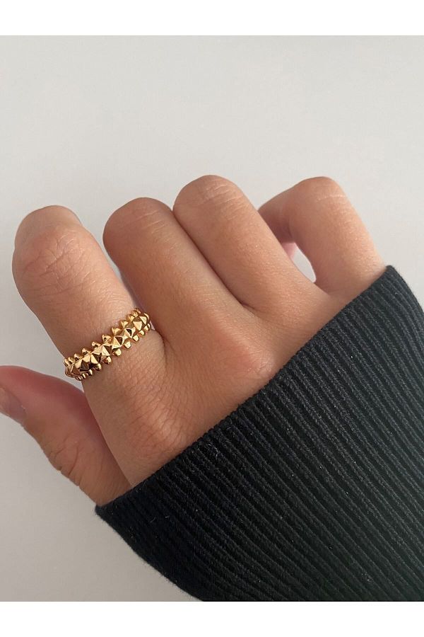 Ring stud hotsell