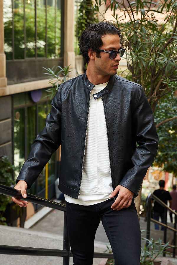 Leather jacket with fur inside new arrivals
