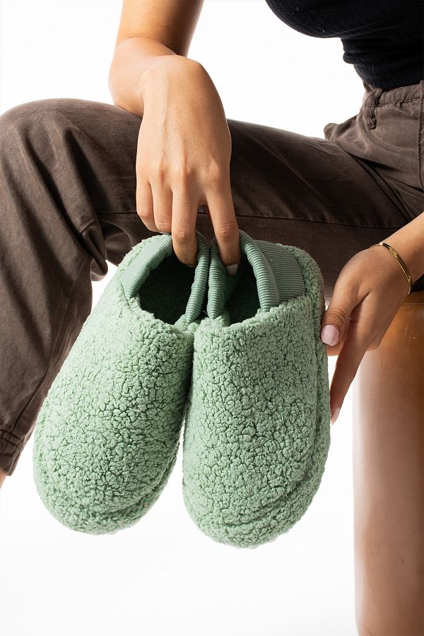 Moda Devrin-Green Slippers - Home Boots and Towel Fabric with Elastic Back (Product Developed) 1