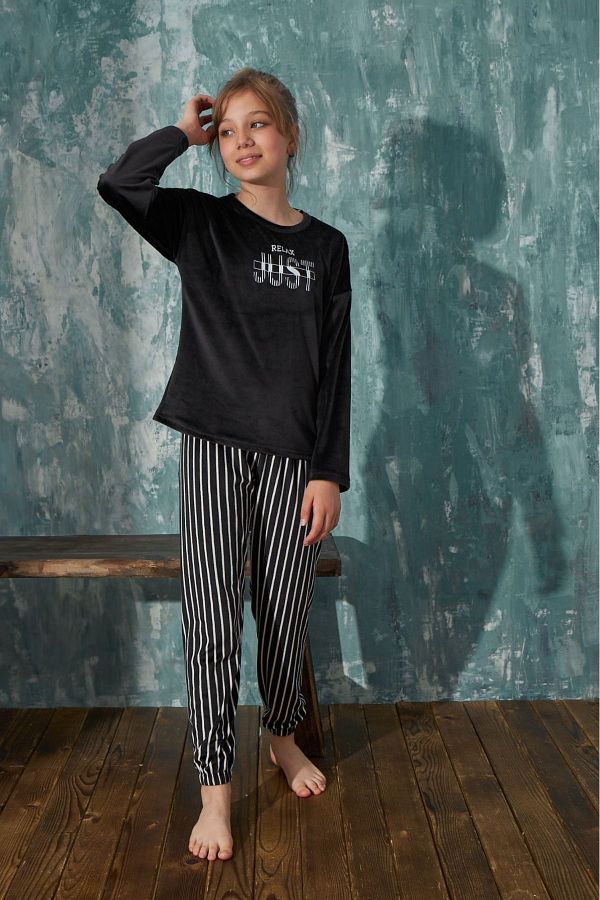Lolliboomkids-Just Relax Velvet Homewear-Pyjama-Set für Mädchen, schwarz-weiß gestreift 1