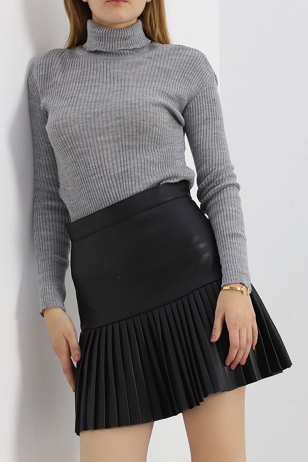 K G foot rest Gray Turtleneck Knit Sweater Trendyol