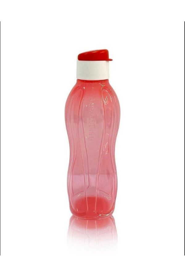 Tupperware-750 ml Capacity Drinker 1
