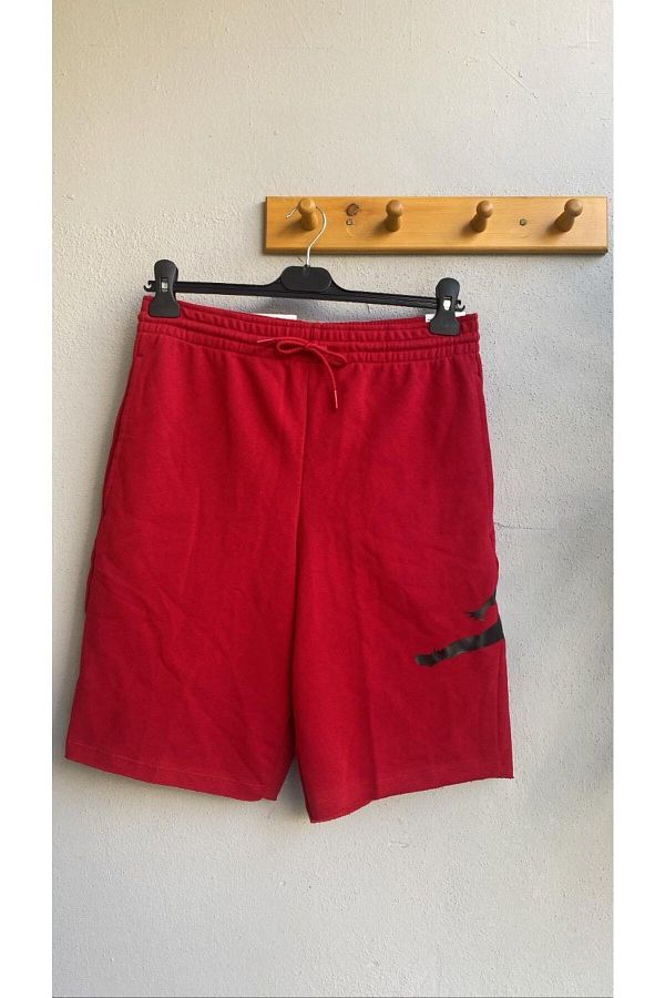 Nike fleece shorts red top