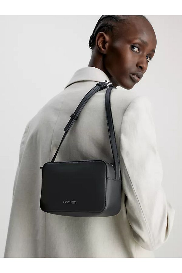 Calvin Klein Black Women s Crossbody Camera Bag Ck Must Trendyol