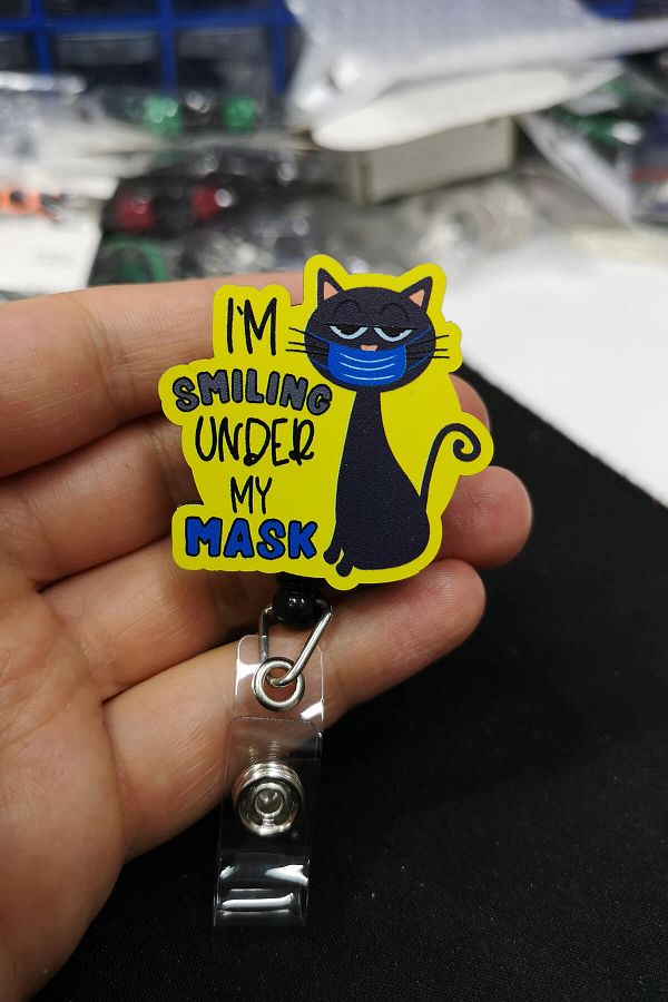 Apptakı-I'm Smiling Under My Mask Cat Yoyo Name Badge Yoyo Card Holder - Yoy0137 1