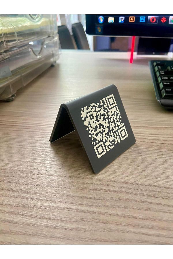 Yönline-Desktop Business Card Holder with QR Code 1
