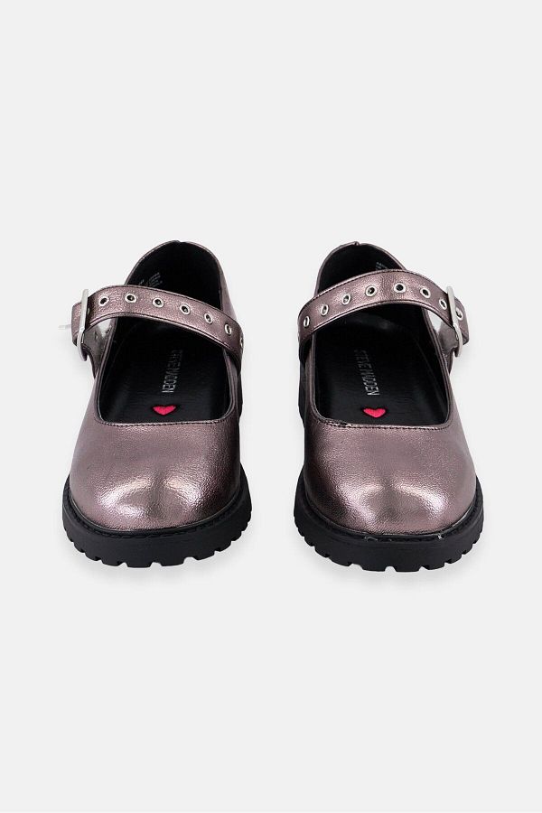 Wide steve madden shoes hotsell