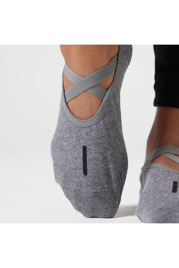 Decathlon pilates socks on sale