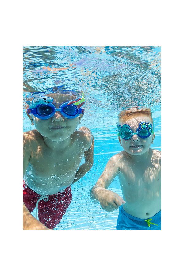 Swimming goggles for 6 year old discount