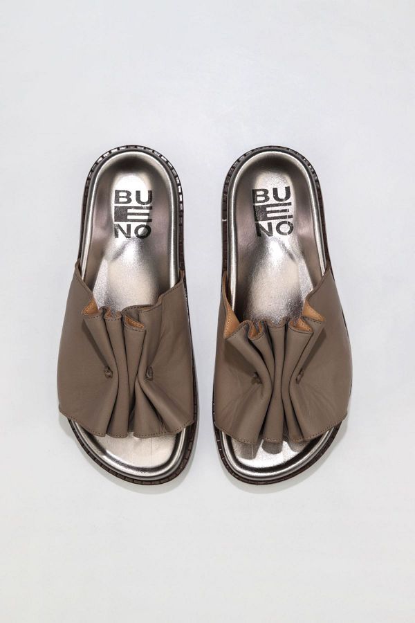 Bueno Shoes-01wu5810ModelGray Leather Women's Flat Slippers 1