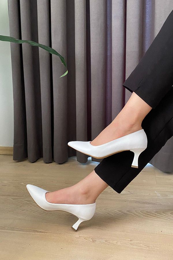 Preshley White 6 cm Thin Heeled Women s Stilettos Sity Trendyol