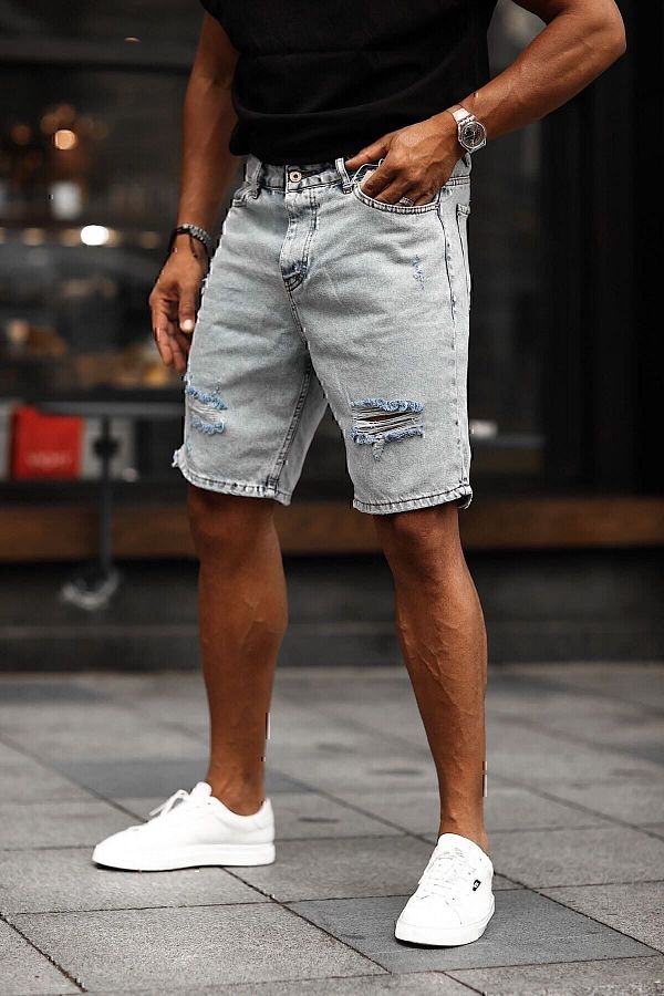 Ripped capri shorts store