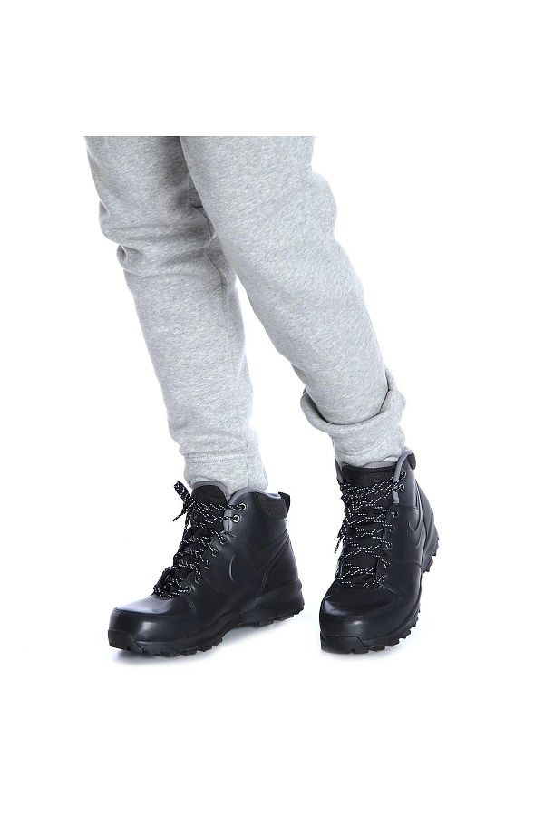Nike manoa black clearance