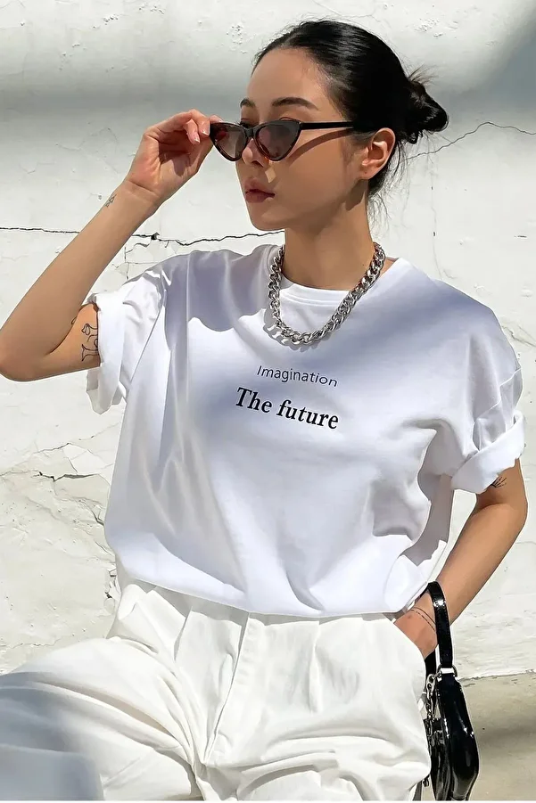 uyguntarz-Μπλουζάκι Unisex "The Future" με στάμπα Oversize 1