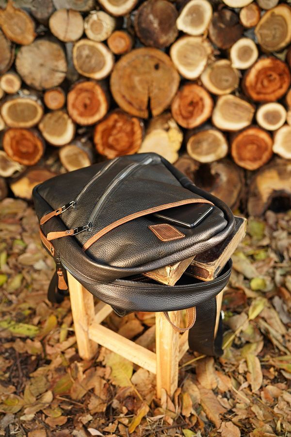 Logging laptop bags store