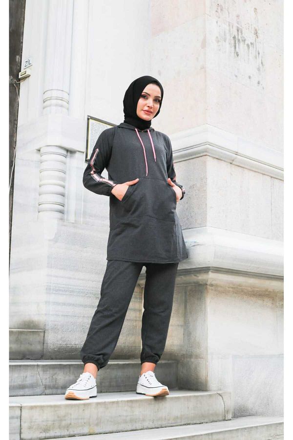 Hijab tracksuit shop
