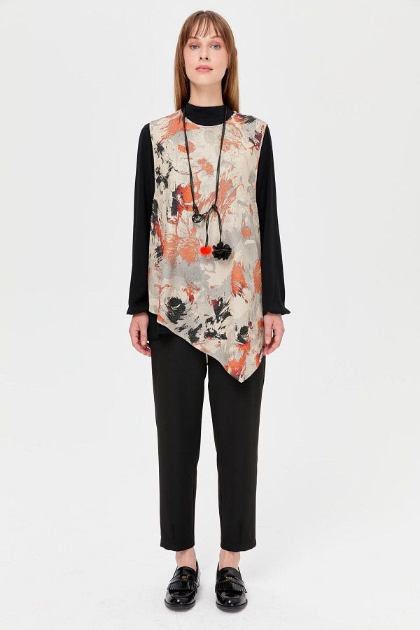 Esswaap-- Patterned Necklace Detailed Trousers Set of 3 1